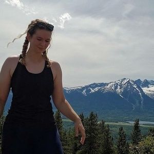 Meet your Posher, Samantha